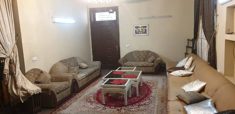 House Of 1 Kanal Available For Sale In Faisal Town 0