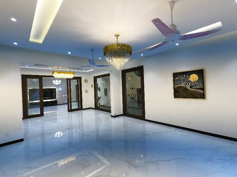 Own A Prime Location House In 1 Kanal Model Town For Sale 8