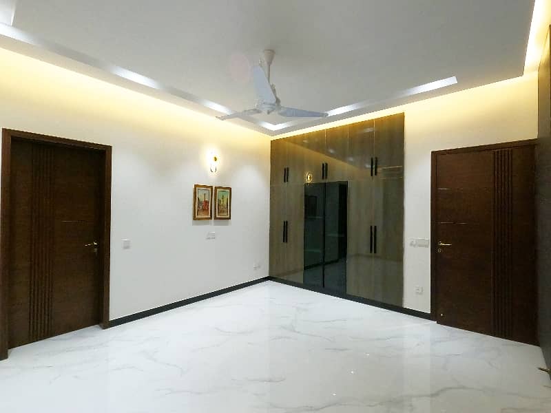 Own A Prime Location House In 1 Kanal Model Town For Sale 37