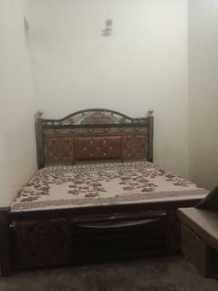 iron bed