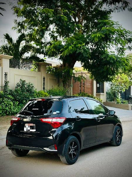 Toyota Vitz 2018 5