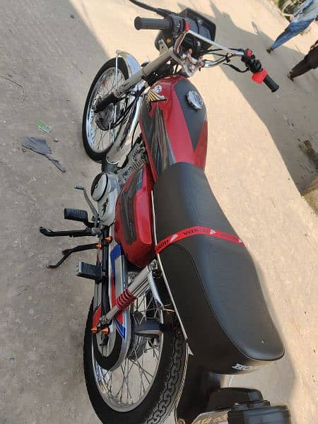 Honda 125  10/10 condition 1