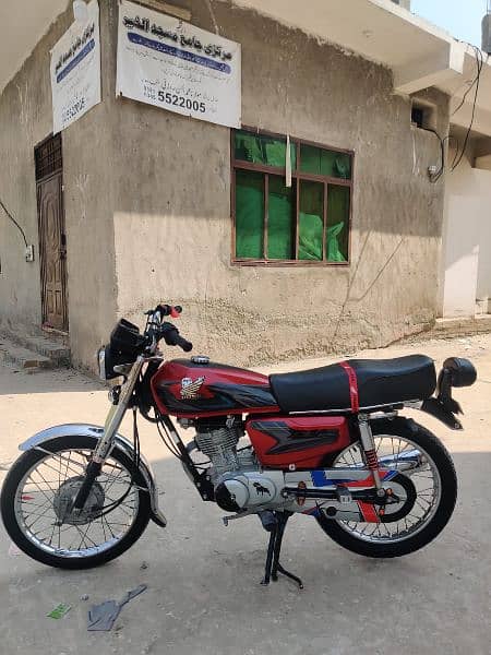 Honda 125  10/10 condition 2