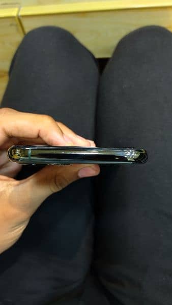 iPhone 11 pro PTA 4