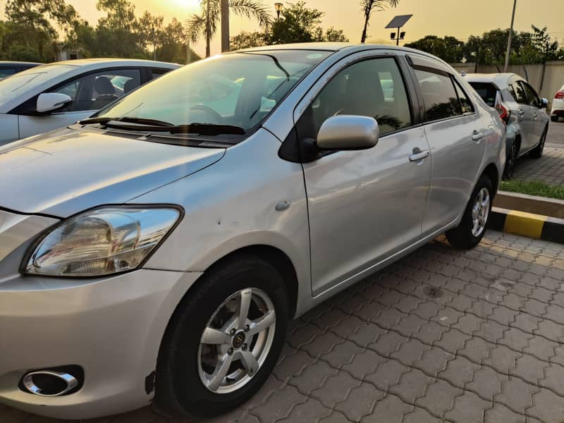 Toyota Belta  1.3 1