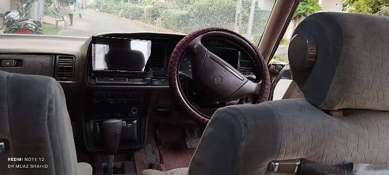 Toyota Crown 1990 Modified 9