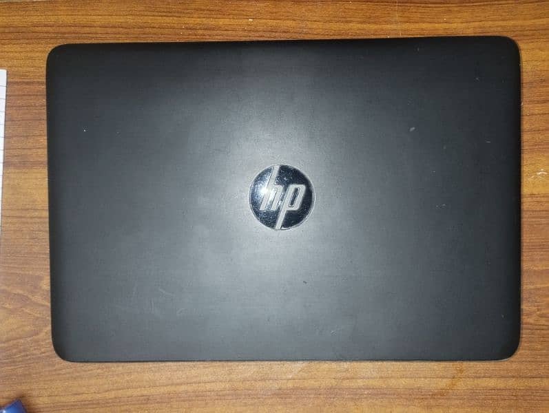 HP 820 3