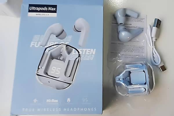 1 Pair of TWS Air31 earbuds with Blutooth 5.3 2