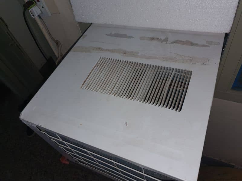 General window ac, excellent condition 2