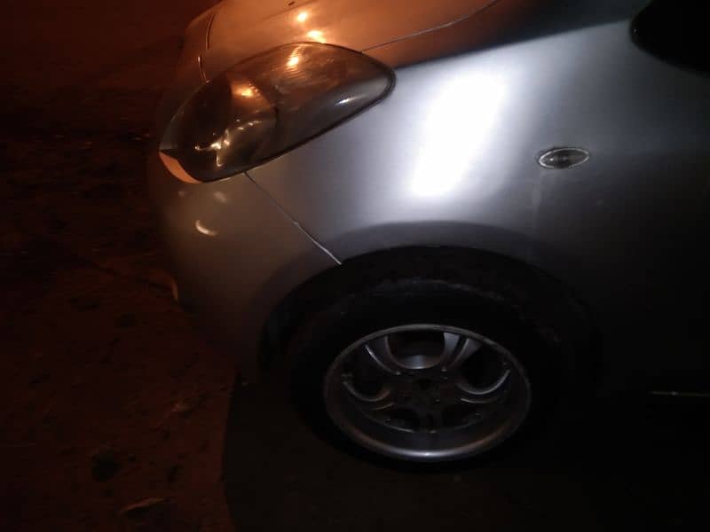 Toyota Vitz 2006 8