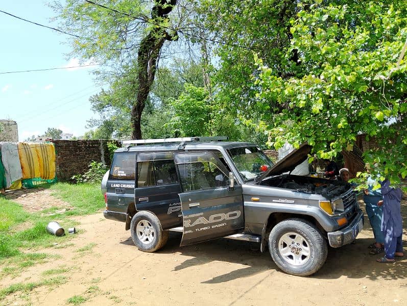 Toyota Prado 1992 15