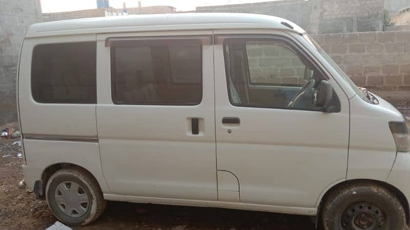 Daihatsu Hijet 2013 3