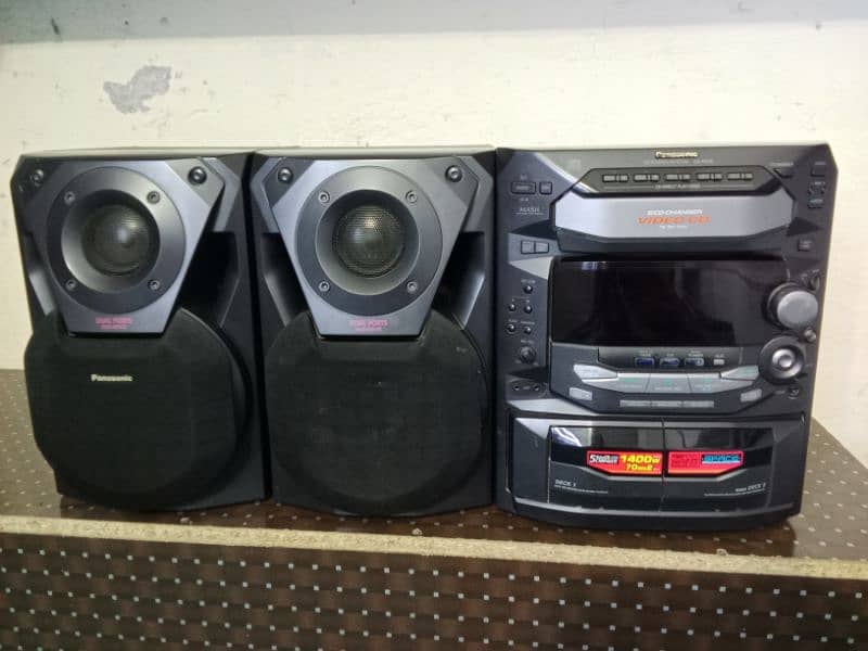 2 chanal Panasonic amp and speaker 3