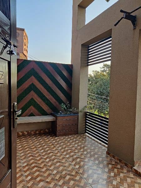 10 Marla House Available for Sale (Johar town) 9