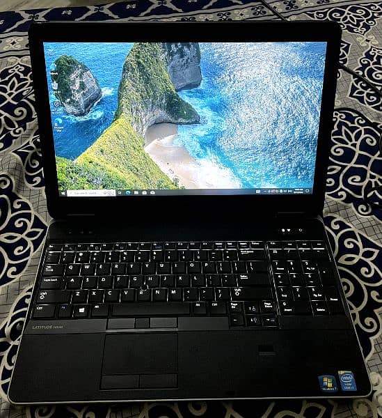 Dell laptop 0