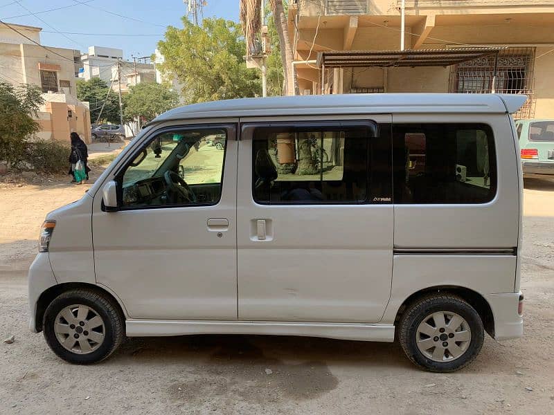 Daihatsu Atrai Wagon 2013 1