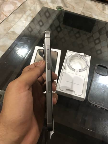 iphone 15 pro max PTA 256gb 6