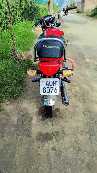 HONDA CD70 3