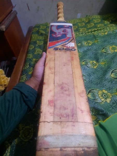 CA 5000 Plus Cricket Bat 1