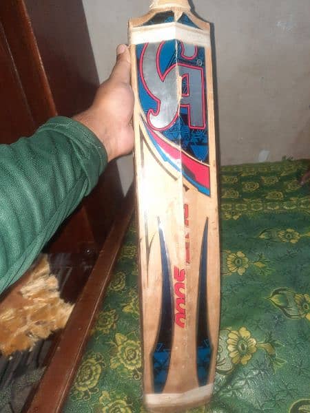 CA 5000 Plus Cricket Bat 4