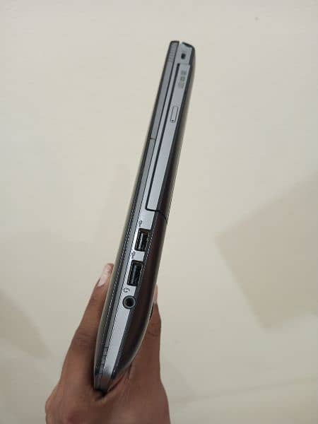 Lenovo Z400  (03255602730) 3