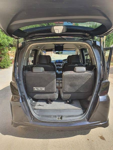 Honda Freed 2012 7