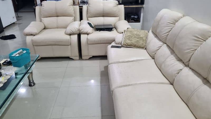 sofa febiric change whatsapp contact 03452521682. 7