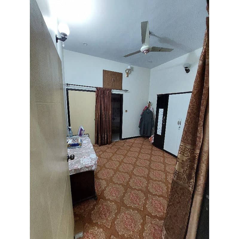 1200 Square Feet Flat Available For Sale In PCSIR Housing Society, Karachi 8