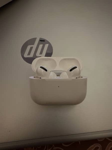 Apple AirPods Pro 0