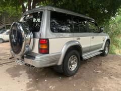 Mitsubishi Pajero 1993