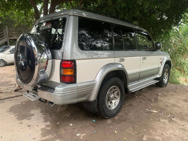 Mitsubishi Pajero 1993 0