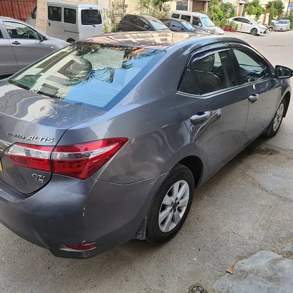 Toyota Altis Grande 2016 1