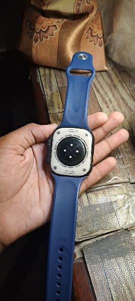 T900 ultra smart watch 10/10 condition 1