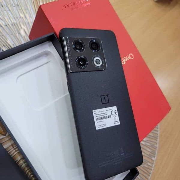 OnePlus 10 pro OnePlus 11 full box warranty ha 1