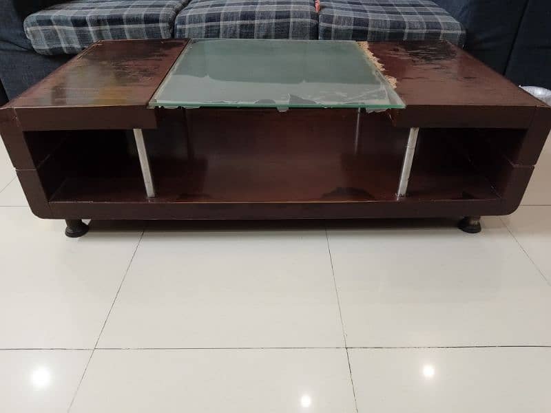 This Is complet Sofa Set (5 Seater) with one Table 3