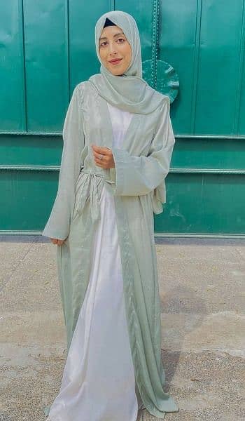 4 Piece abaya 2