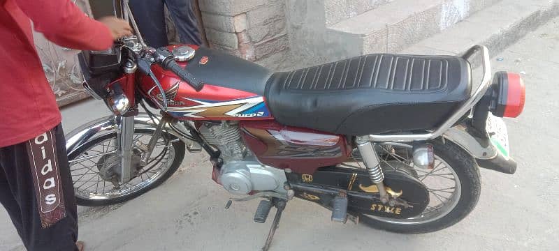 Honda 125 2020 model exchange possible 2