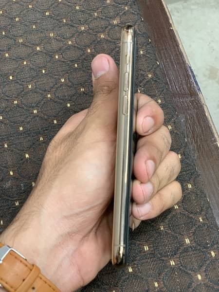 iphone 11 pro pta Approved 3