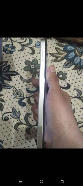 Tecno spark go 4 64 1