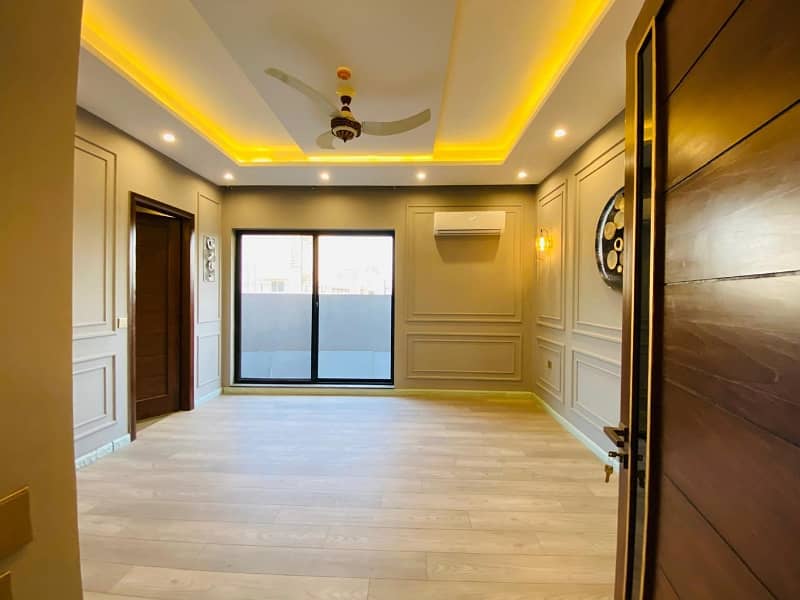 1 Kanal Luxury House For Rent DHA Phase 6 Lahore 12