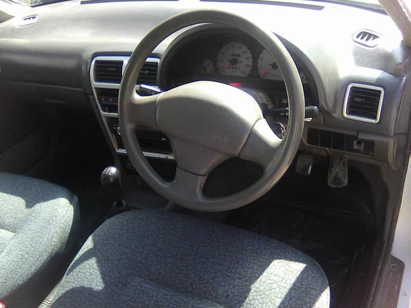 SUZUKI CULTUS VXRi MODEL 2012 WHITE COLOUR VERY GOOD CONDITION 1