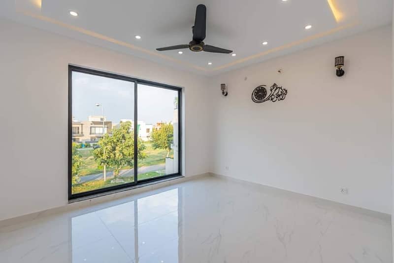 5 Marla Most Beautiful Modern Brand New Luxury House For Rent In 9 Town DHA Lahore 3