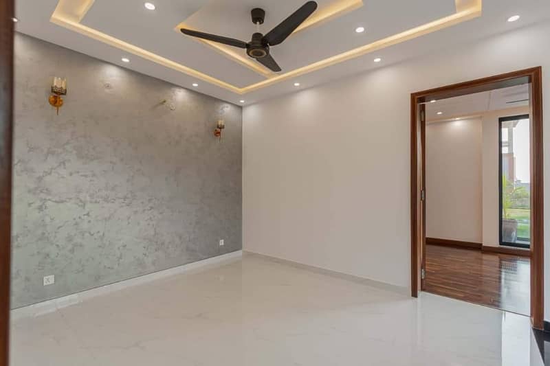 5 Marla Most Beautiful Modern Brand New Luxury House For Rent In 9 Town DHA Lahore 11