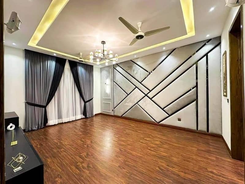 1 KANAL FULL BASEMENT LUXURY HOUSE FOR RENT HOT LOCATION IN PHASE 6 LAHORE 11