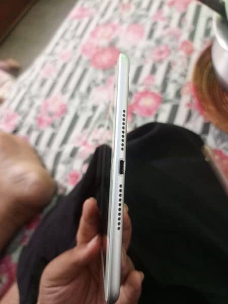 ipad mini 5 4