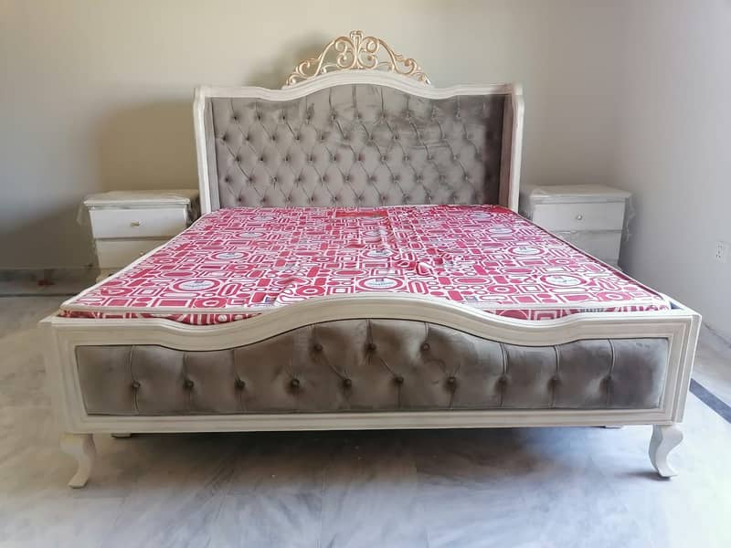 King Size Bed / Double bed / Bed for Sale / Bedroom Furniture. 2