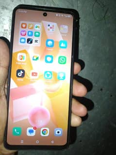 03005040498 Infinix Hot 40 8 + 8 ,256gb