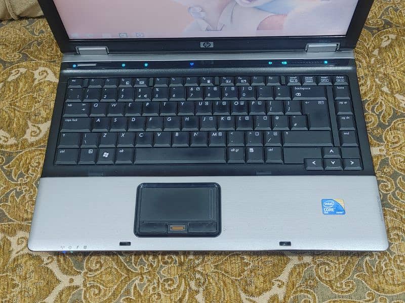 HP 14 inch Laptop 4