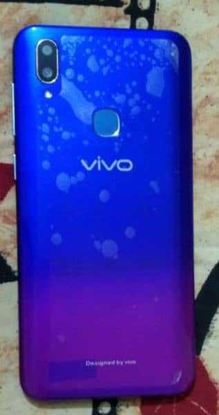 Vivo V11i 1