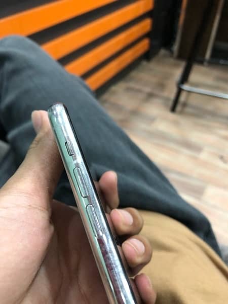 iPhone 11pro 64gb official pta approved 2